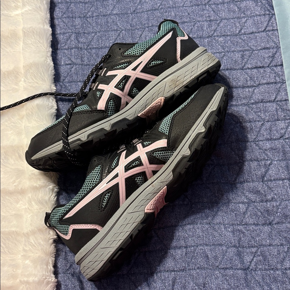 Asics Gel Venture 8 Women's Black , Pink and Mint Running Shoes - Picture 3 of 7